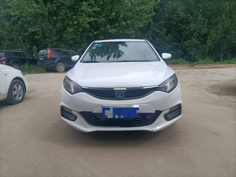 保定15年长安汽车逸动1