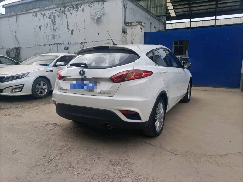 保定15年长安汽车逸动8