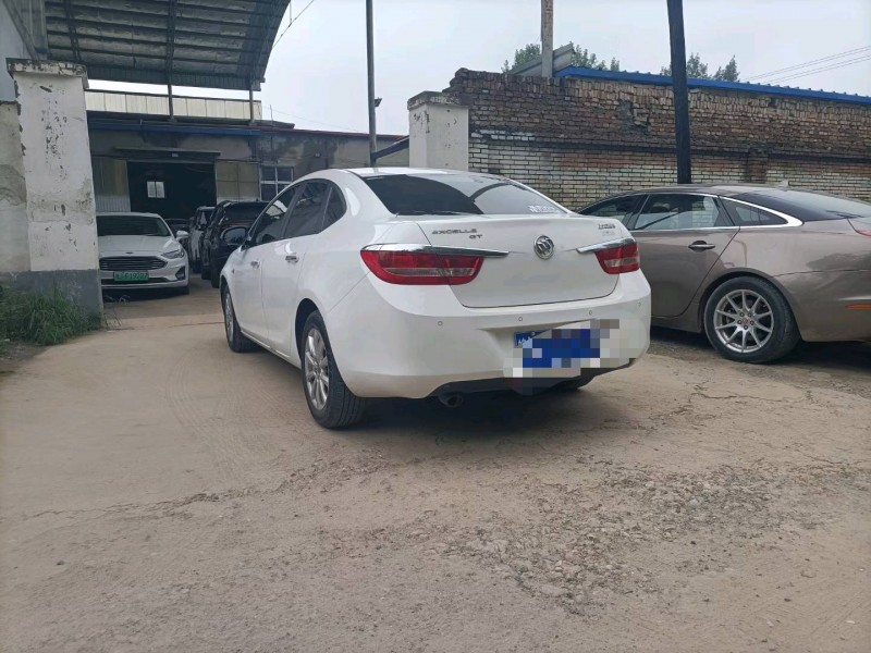 保定14年别克英朗GT7