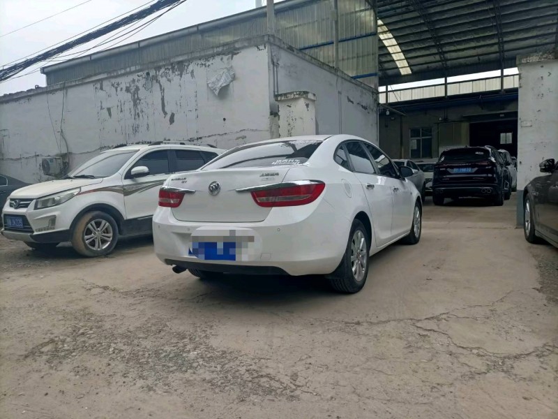 保定14年别克英朗GT8