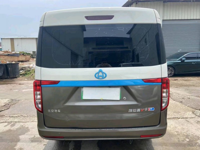 广州23年长安汽车跨越6