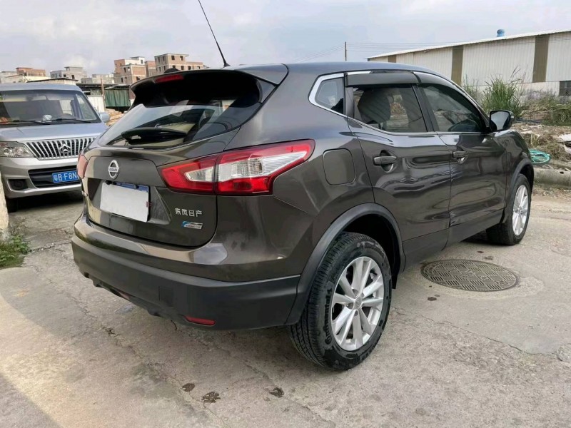 广州17年日产逍客7