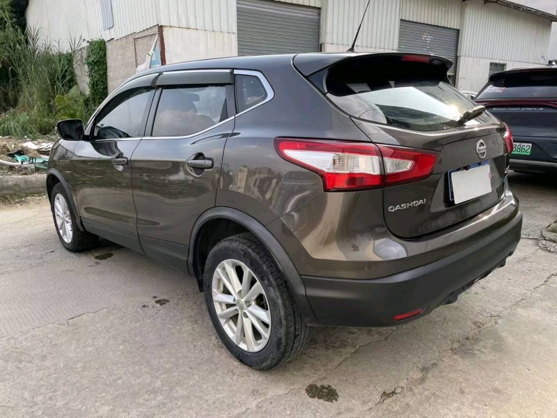 广州17年日产逍客9