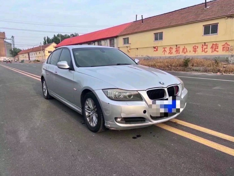 济南11年宝马3系3