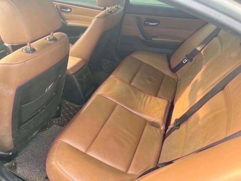 济南11年宝马3系5