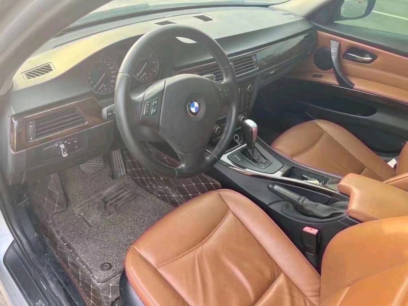 济南11年宝马3系6