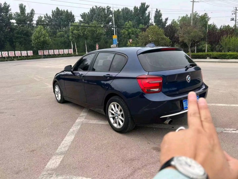 济南12年宝马1系4