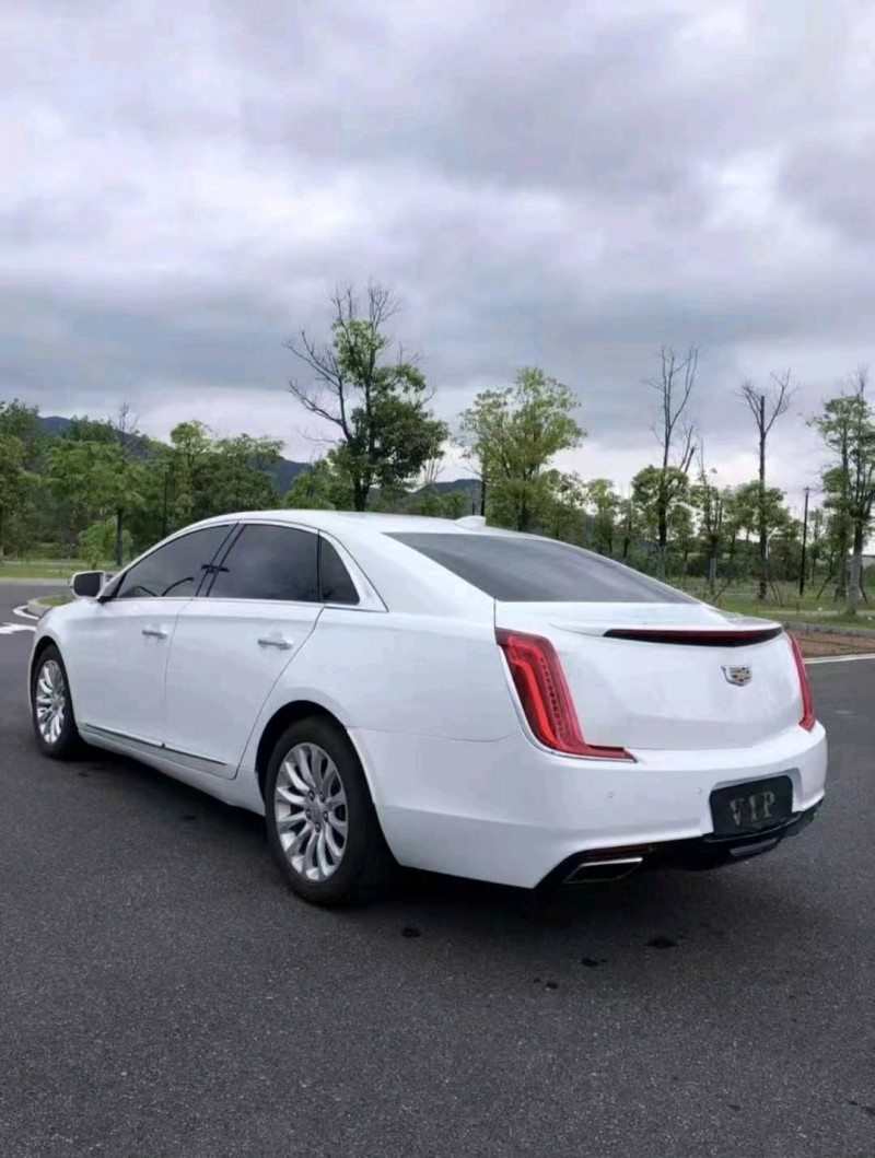 衡阳18年凯迪拉克XTS9