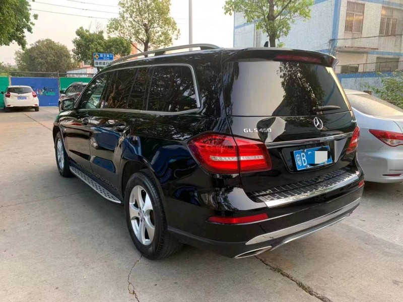 广州17年奔驰GLS7