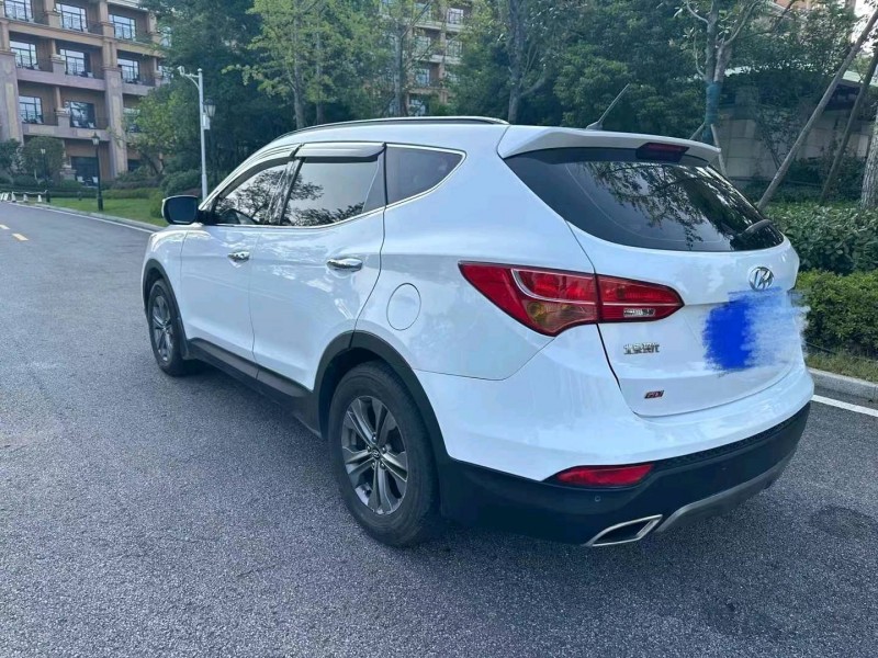 衡阳14年现代新胜达5