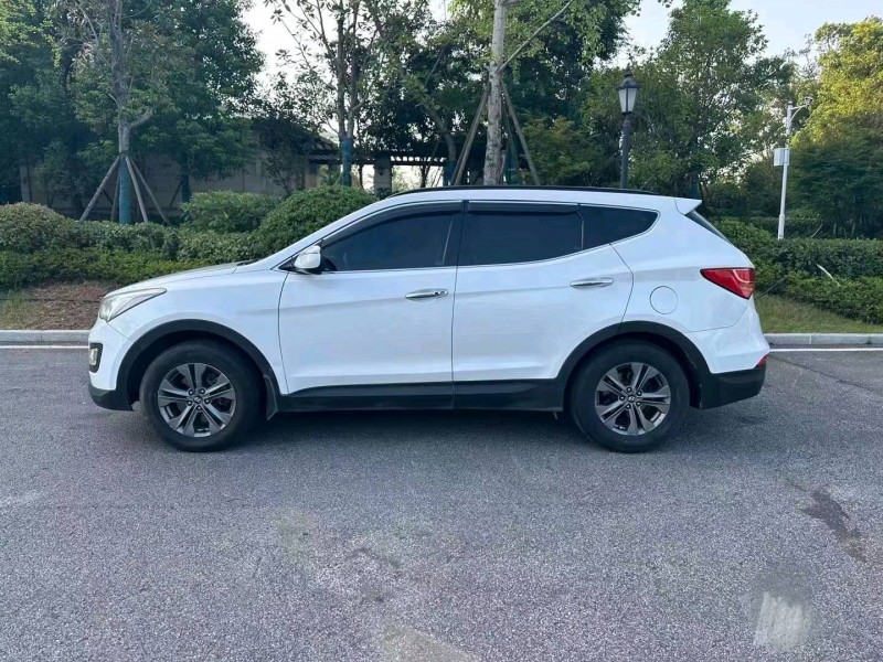 衡阳14年现代新胜达7