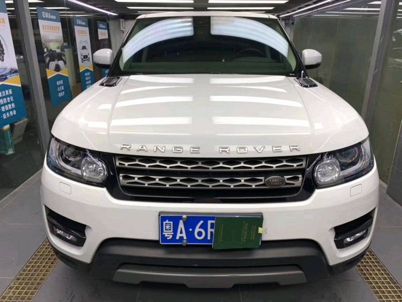 广州17年路虎揽胜运动1