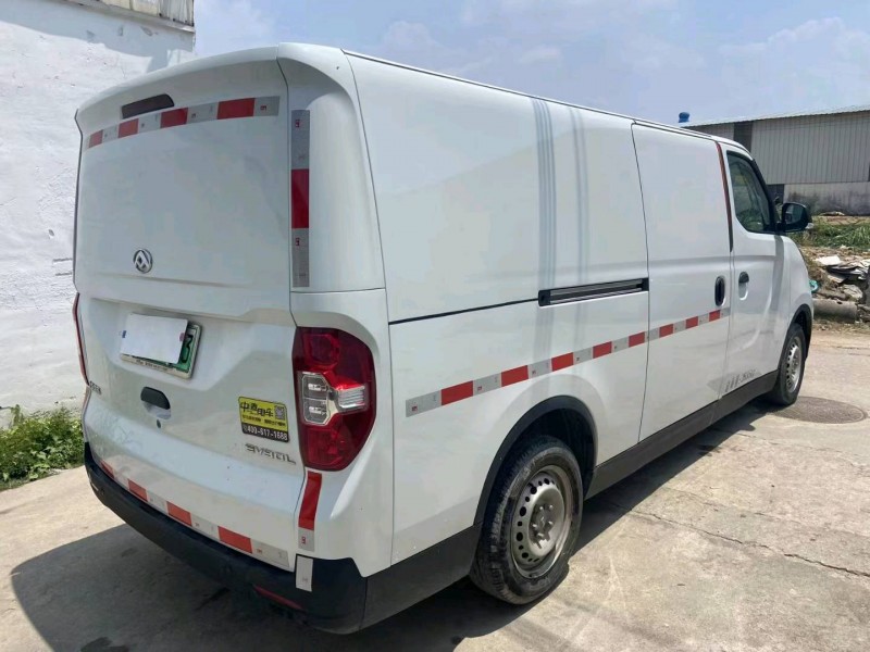 广州22年大通EV30L7