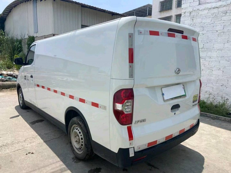 广州22年大通EV30L8