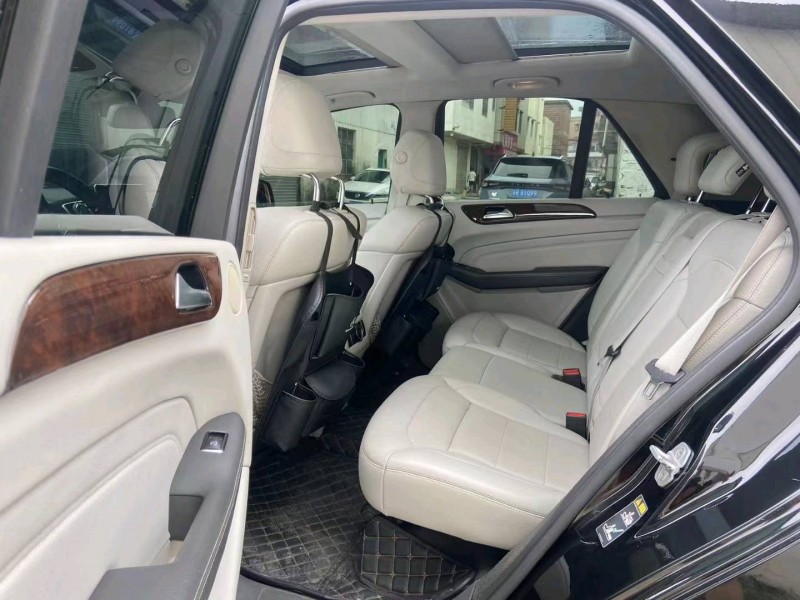 广州13年奔驰ML4