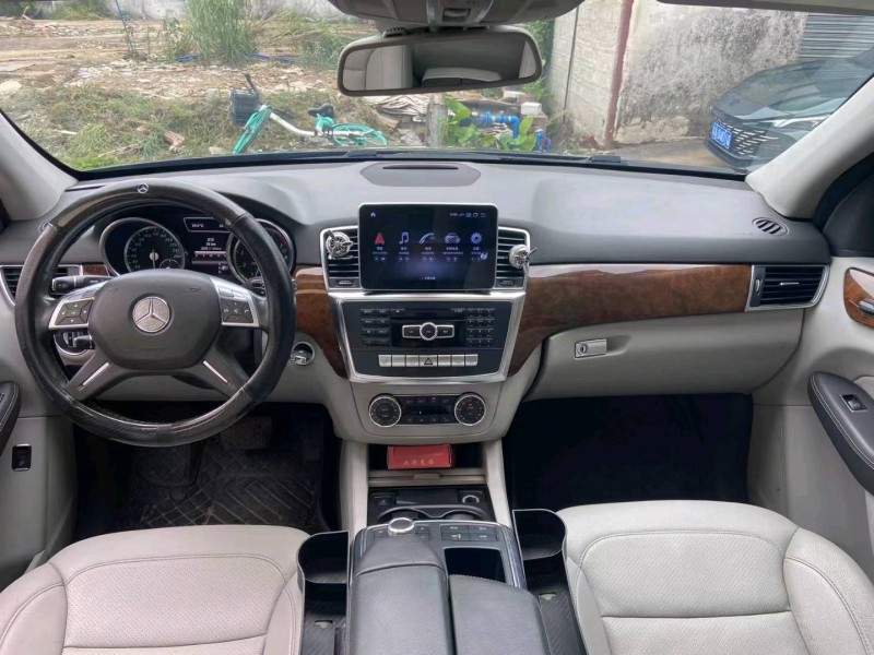 广州13年奔驰ML5