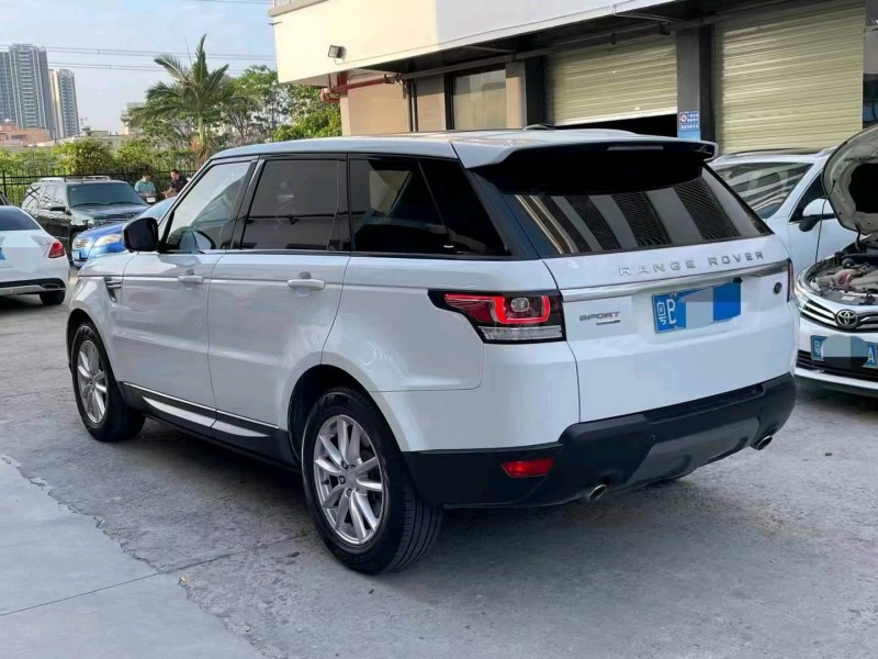 广州17年路虎揽胜运动8