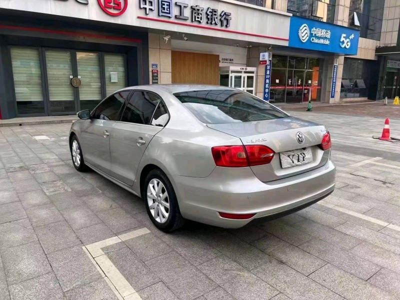 衡阳13年大众速腾6