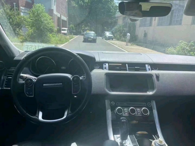 枣庄17年路虎揽胜运动4