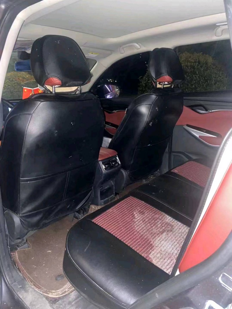 嘉兴21年长安汽车CS757