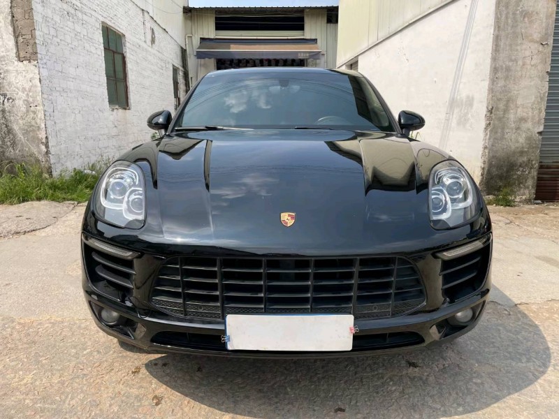广州15年保时捷Macan1