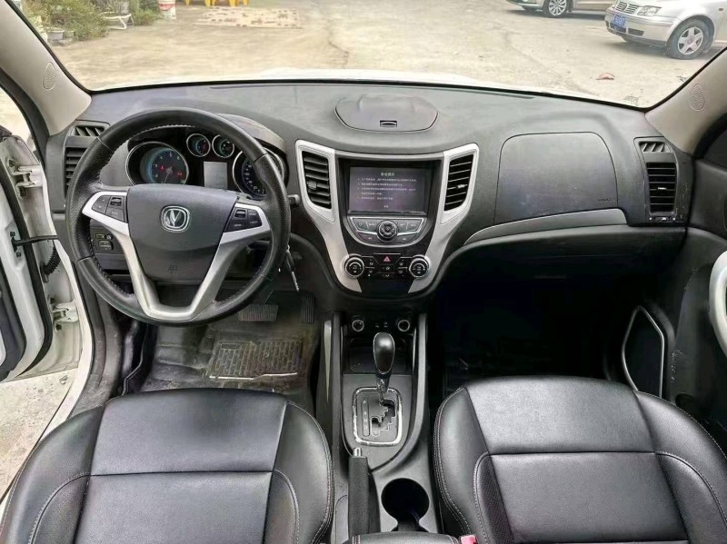 珠海15年长安汽车CS359