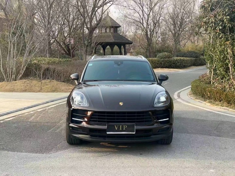 枣庄19年保时捷Macan1