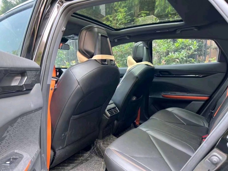 邵阳22年长安汽车UNI-V5