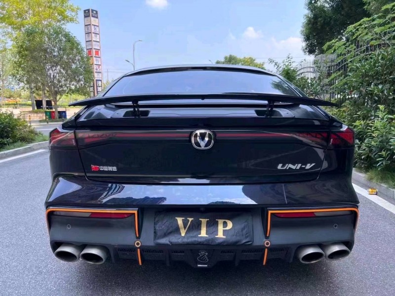 邵阳22年长安汽车UNI-V8