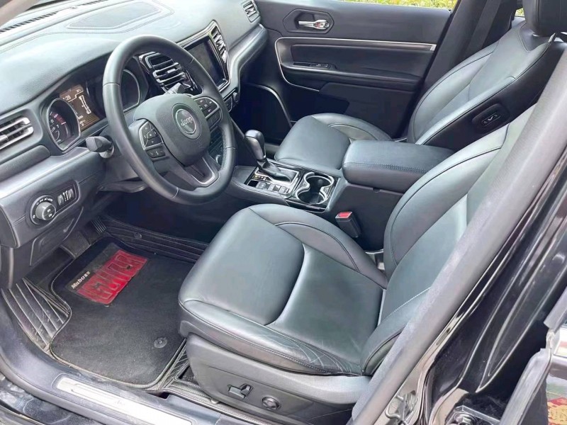 枣庄19年Jeep指挥官4