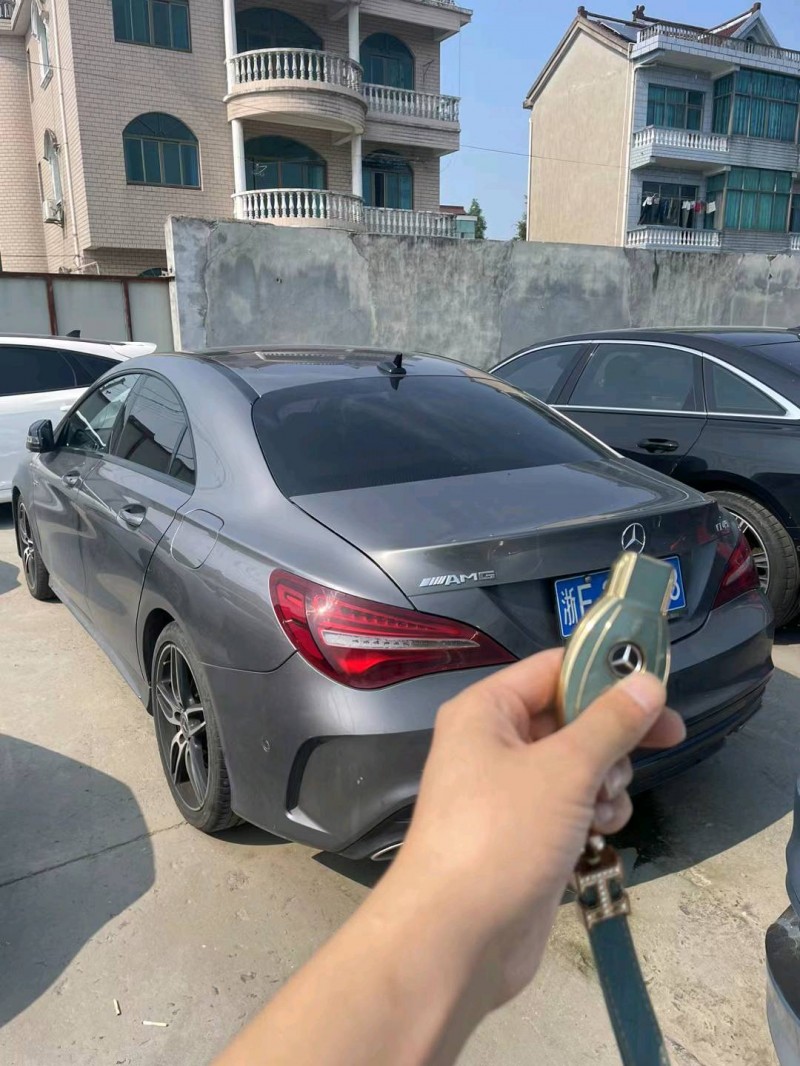 湖州18年奔驰CLA3