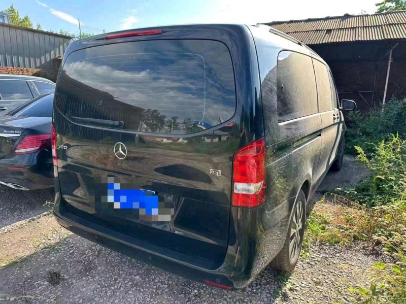 邵阳22年奔驰威霆4