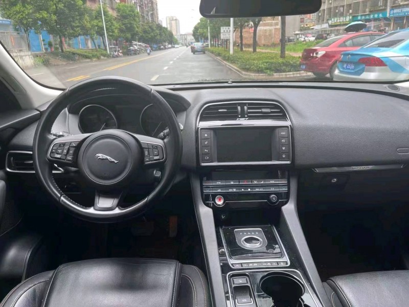 湘潭17年捷豹F-PACE6