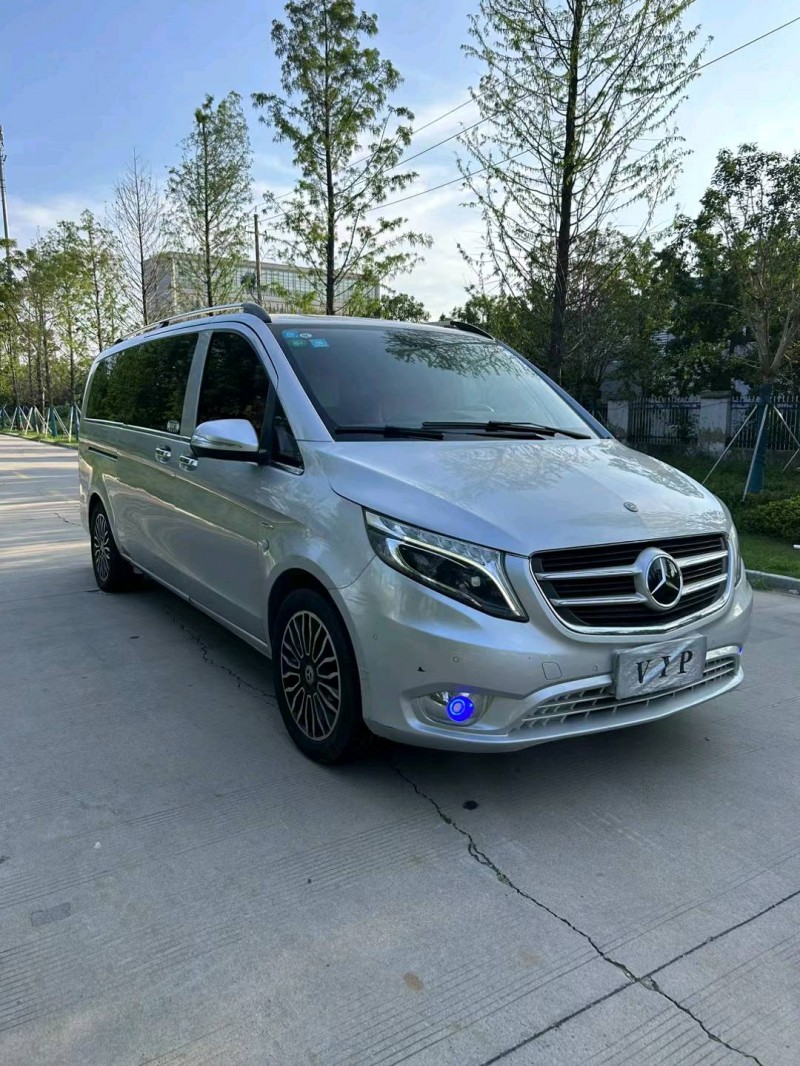 宿迁17年奔驰威霆3