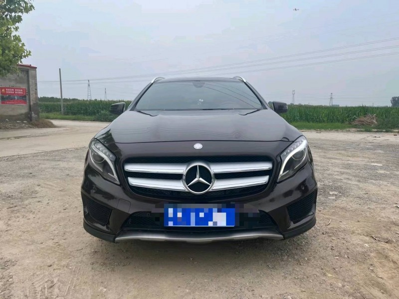 保定17年奔驰GLA1