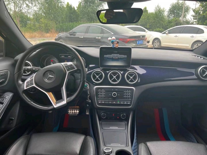 保定17年奔驰GLA4