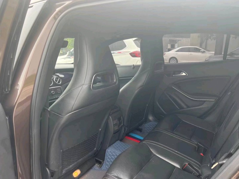 保定17年奔驰GLA6