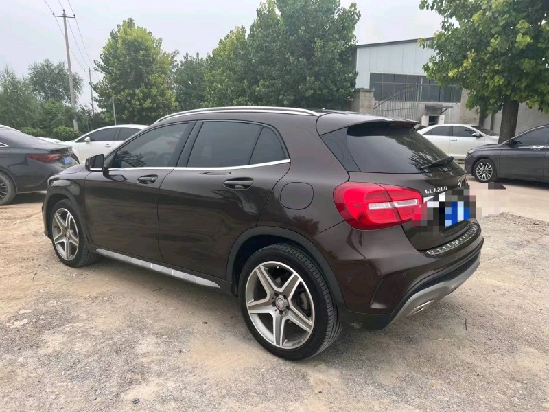 保定17年奔驰GLA7