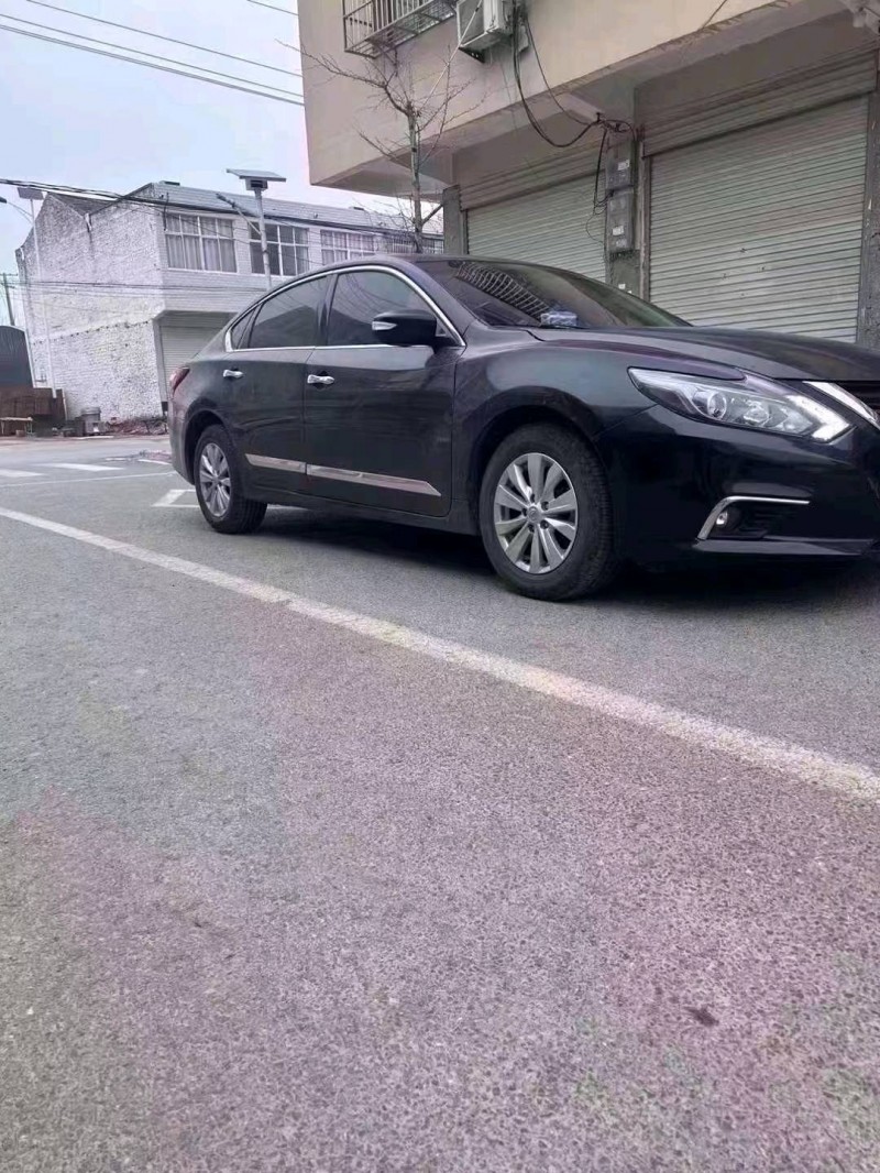 淮南17年日產天籟3