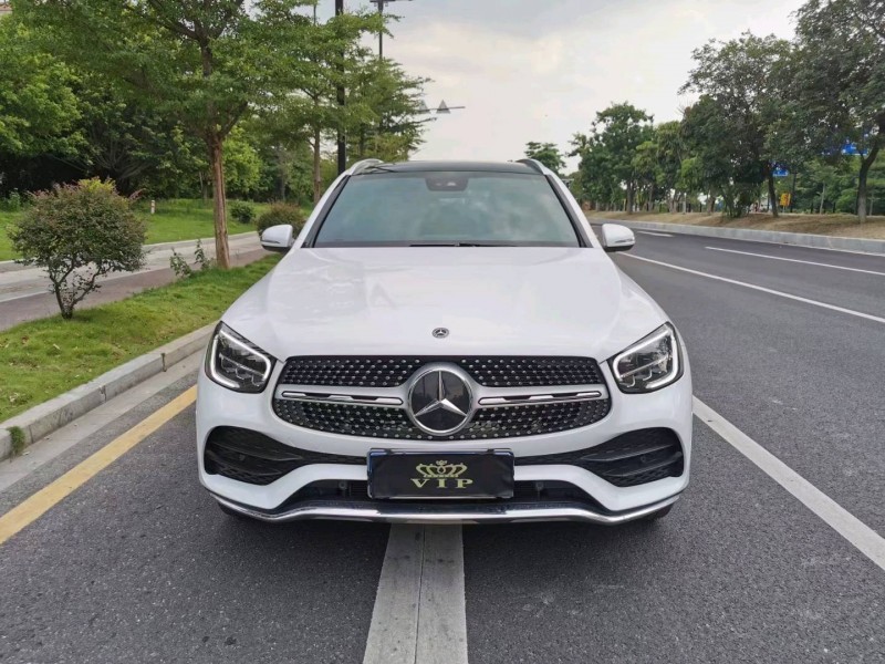 广州23年奔驰GLC1