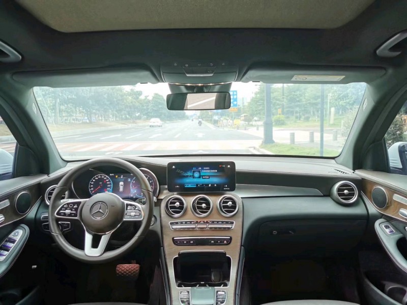 广州23年奔驰GLC5