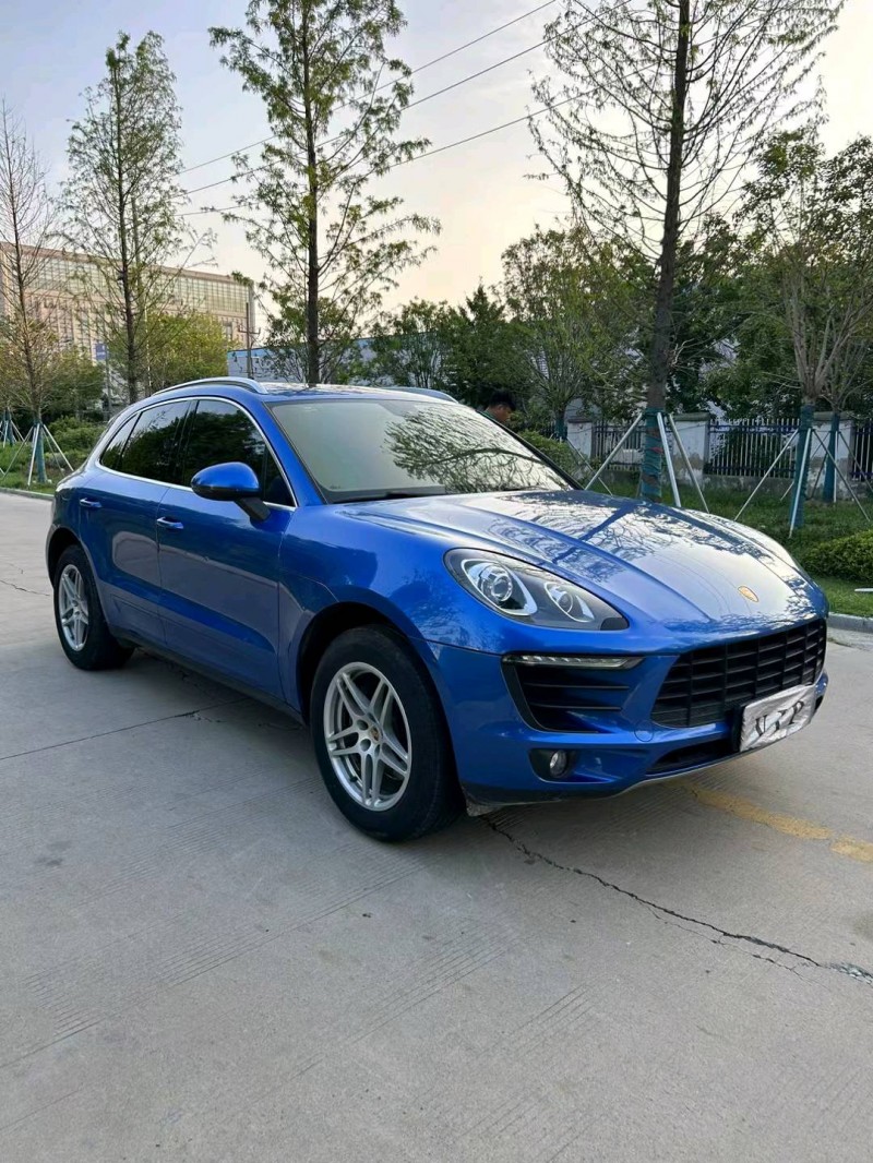 宿迁16年保时捷Macan3