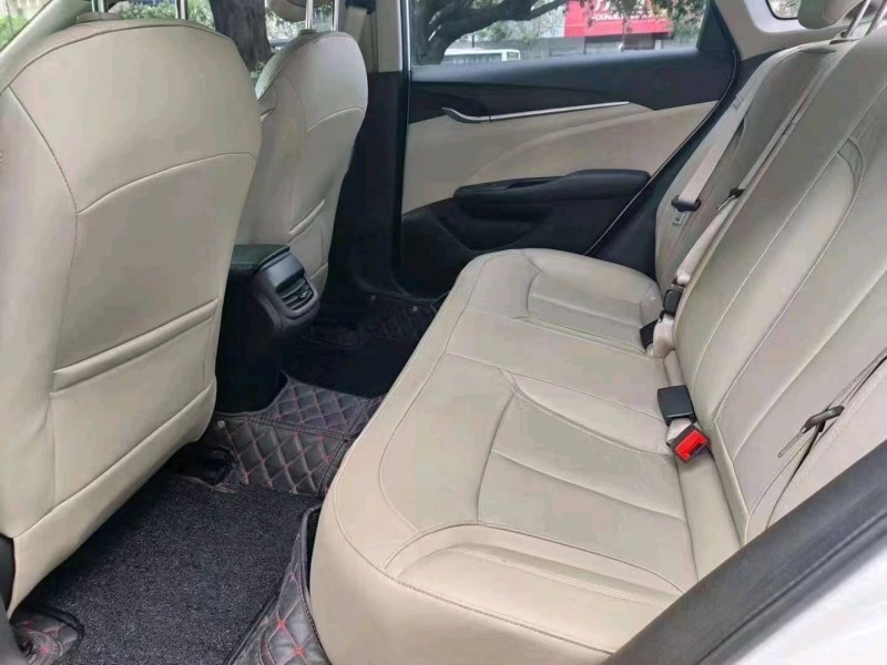 嘉兴19年别克英朗7