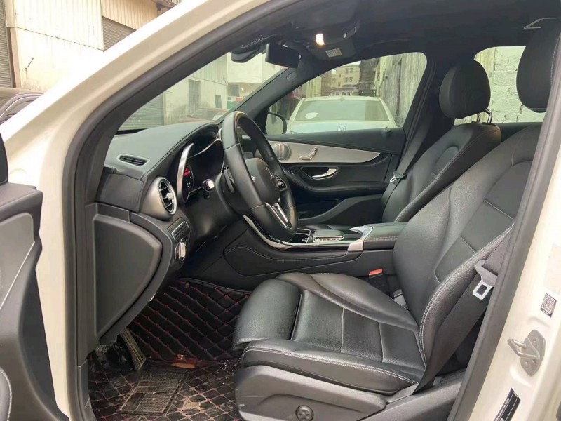 广州19年奔驰GLC4