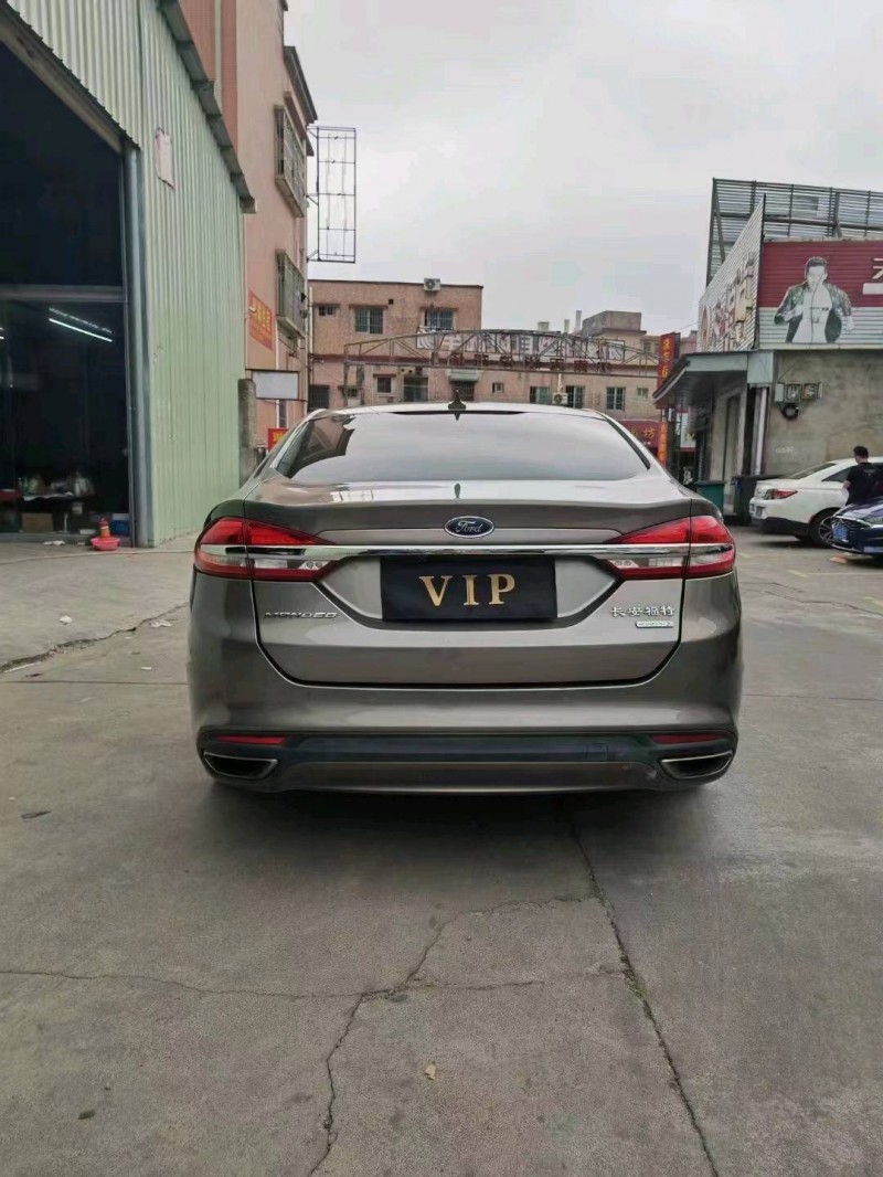 中山17年福特蒙迪欧9