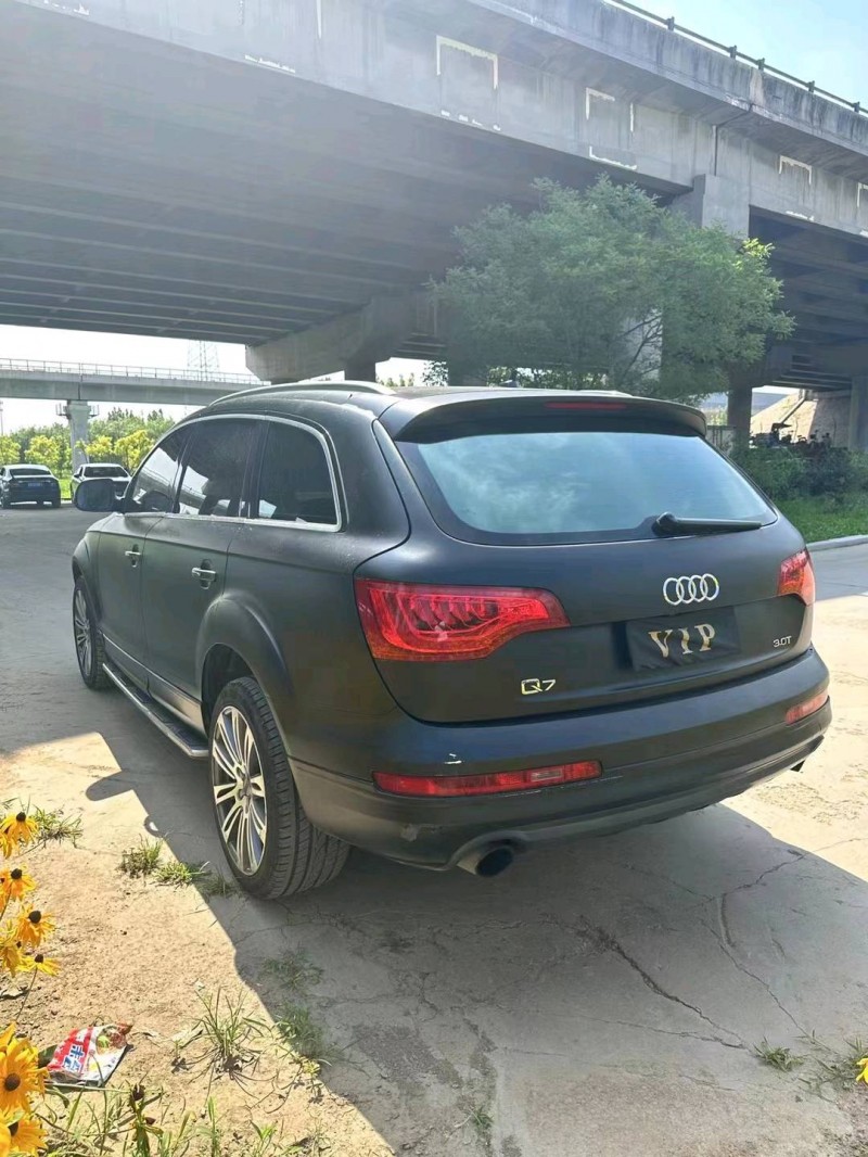 枣庄11年奥迪Q78