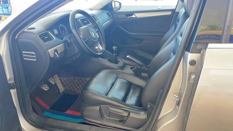 保定14年大众速腾6