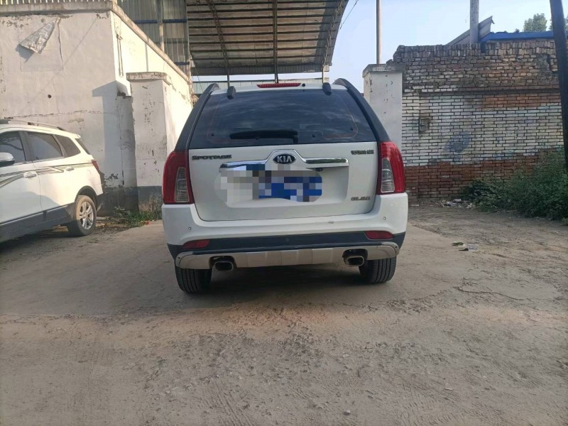 保定15年起亚狮跑9