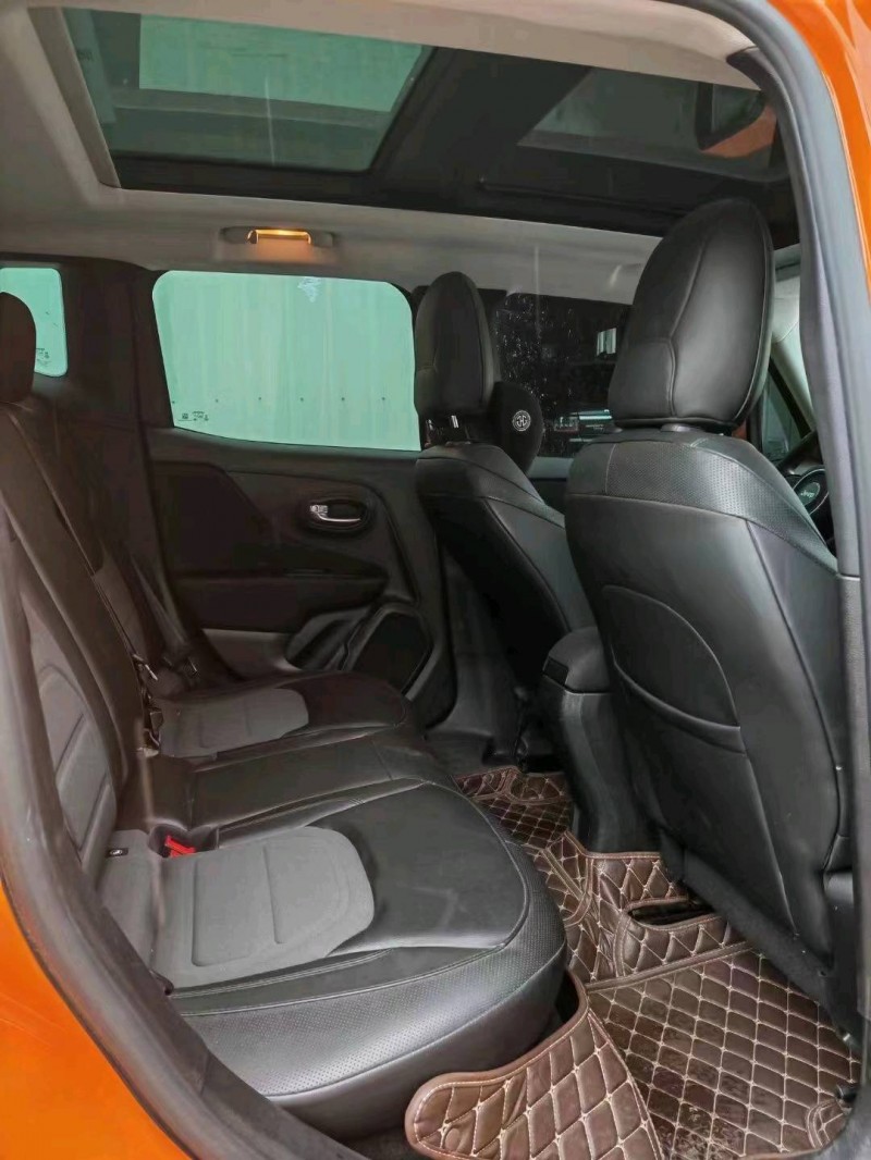 中山21年Jeep自由侠8