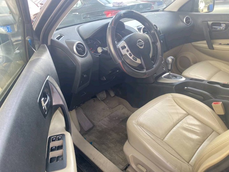 保定11年日产逍客6